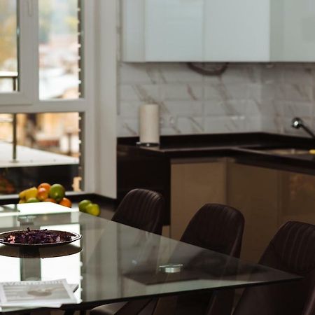 Luxury Terrace View Apartment! Lviv Exterior photo